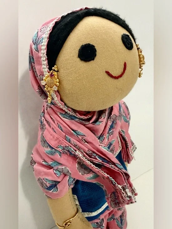 Handmade fabric dolls - Picture 5 of 16